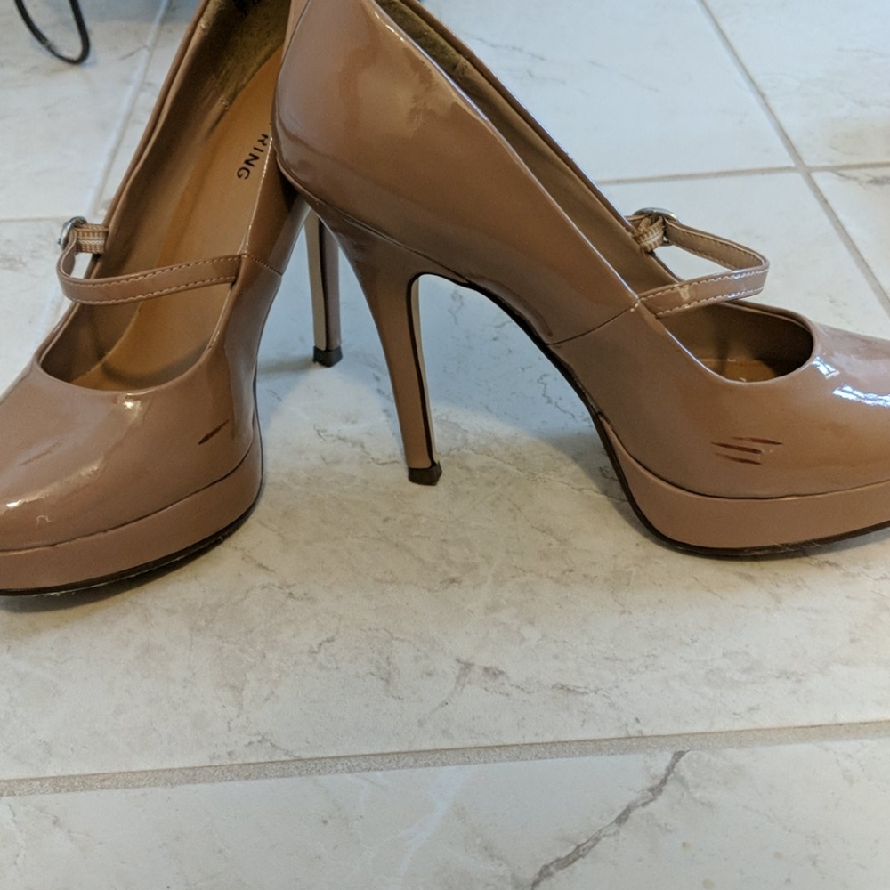 Call it Spring nude pumps -7 - Picture 3 of 5